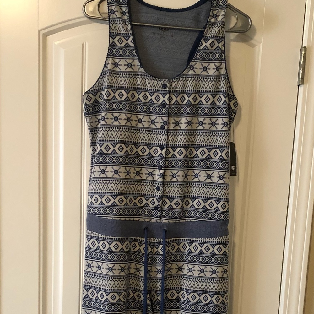 ❤️ 💯 % AUTHENTIC UGG AUSTRALIA BRAND NWT ❤️ - Picture 5 of 8
